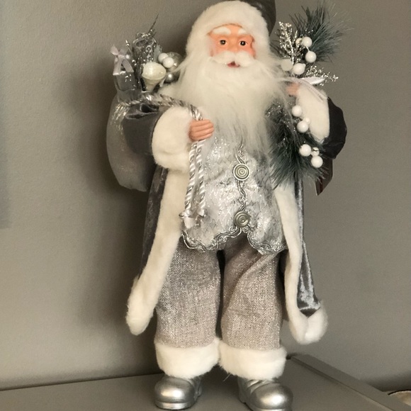 Christmas Stunning Silver Santa 20” Tall NWT Metallic Threads Realistic - Picture 10 of 10
